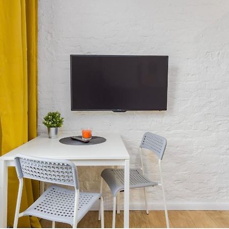 Kawalerka W Srodmiesciu 24 Apartment Lodz  Luaran gambar